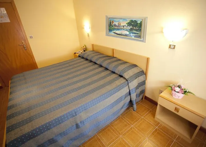 酒店 Moderna 帕爾馬